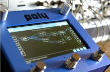 Poly Effects Beebo和Poly触摸屏吉他踏板
